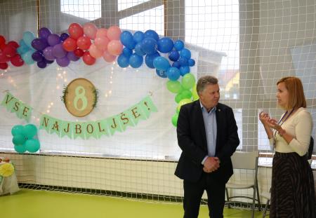 OSEM LET VRTCA CERKNICA 02 FOTO ARHIV VRTCA